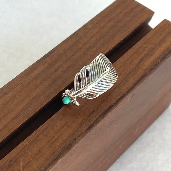 Sterling Silver 925 Dainty Round Turquoise Cabochon Feather Band Ring Size 4.75 - Picture 6 of 16